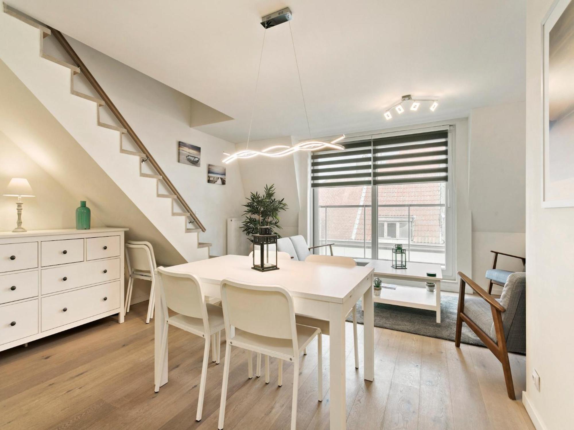 Frederic In Appartement *
